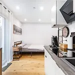 Global - Ay Homes Apartamento