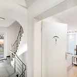 Apartmán Global - Ay Homes *
