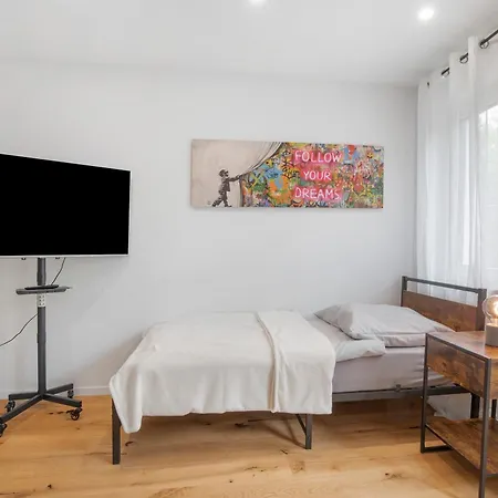 Global - Ay Homes Lägenhet