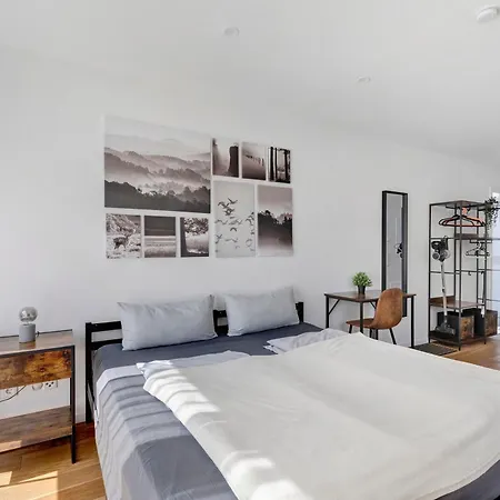 Apartment Global - Ay Homes *